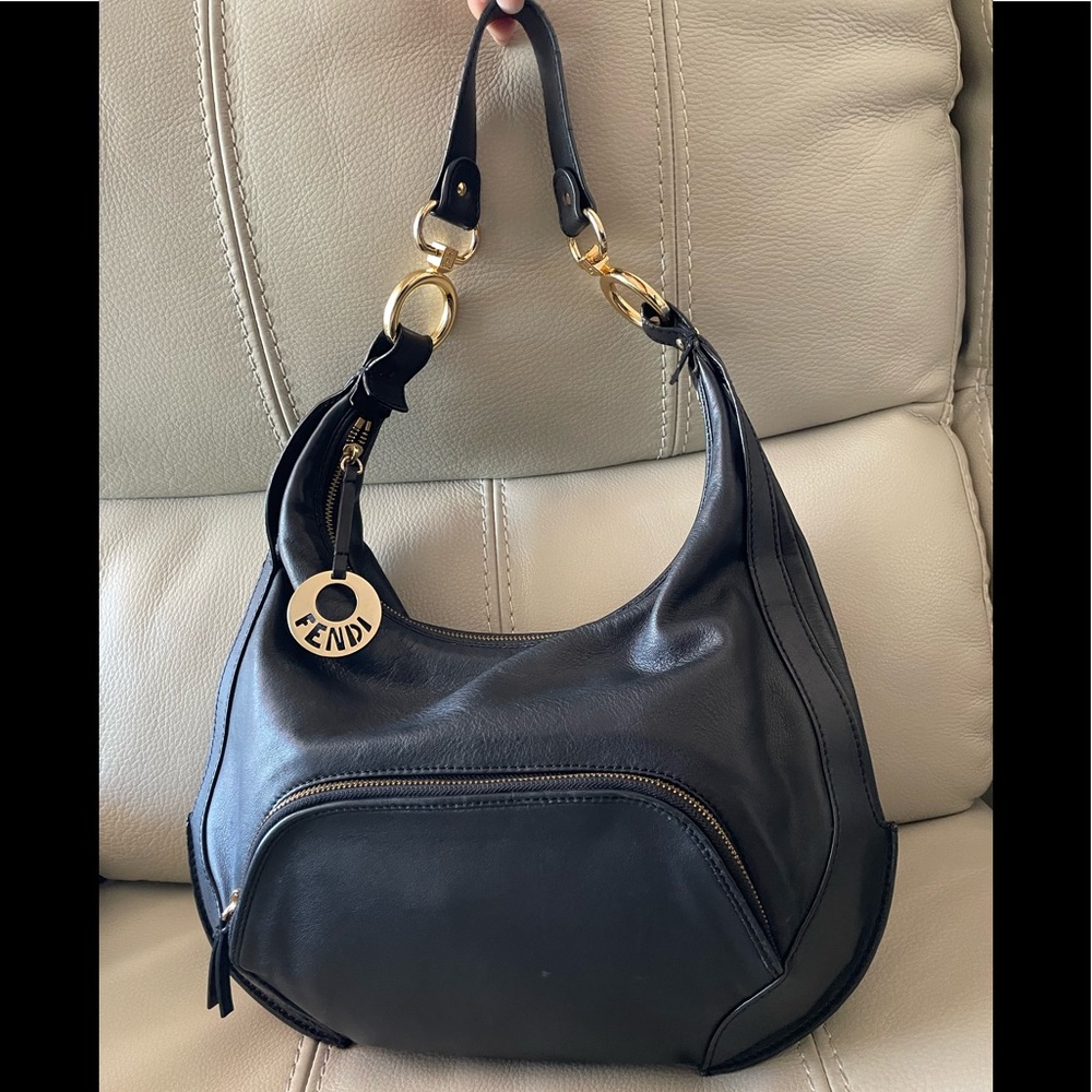 SALE TODAY! RARE! 🔥 Gorgeous AUTHENTIC Fendi hobo leather bag EUC